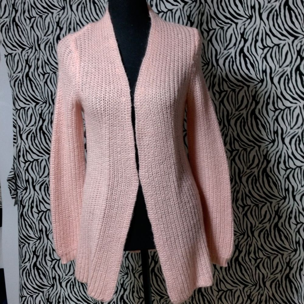 Chico's Size 0 Rose Color Sweater.